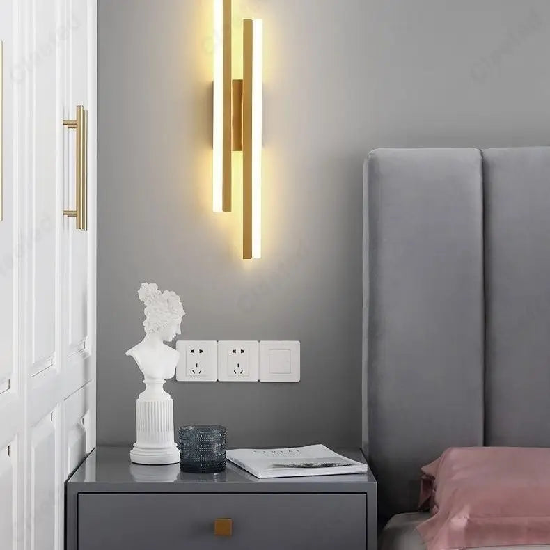 Modern LED Wall Lamp – Minimalist Art Design for Bedroom, Living Room, and Bathroom, Gold/Black