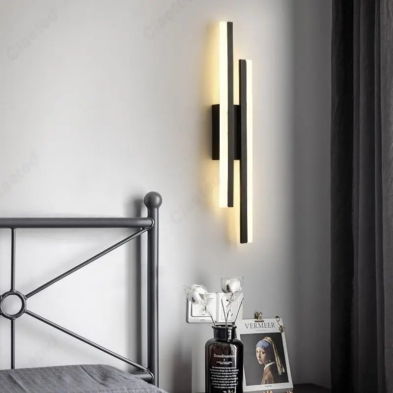Modern LED Wall Lamp – Minimalist Art Design for Bedroom, Living Room, and Bathroom, Gold/Black