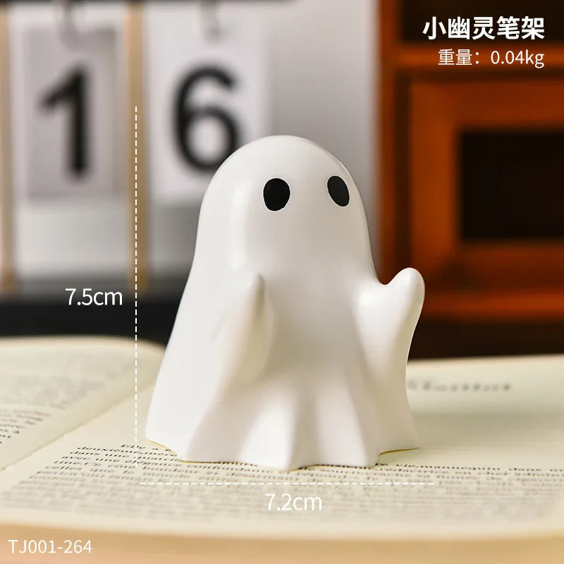 Halloween cute ghost pen holder 🤗